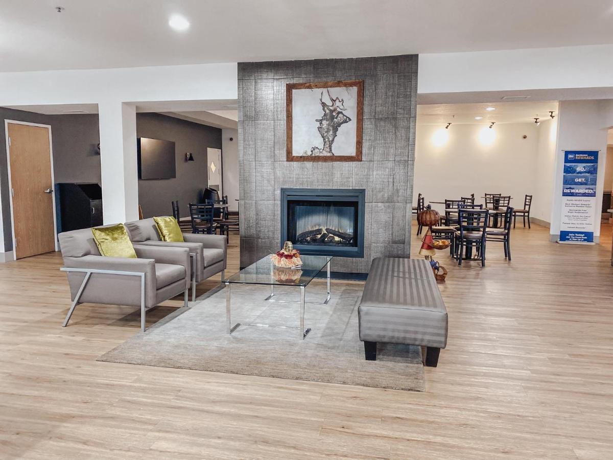 Best Western Plus Peppertree Airport Inn Еъруей Хайтс Екстериор снимка